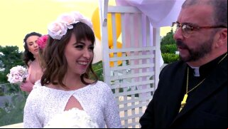 Wedding Weekend with Riley Reid & Bridesmaids