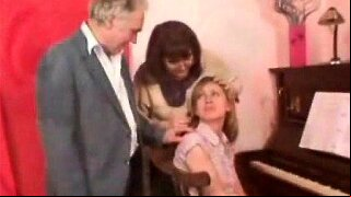 A weird piano lesson